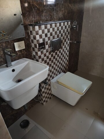 Attached Bathroom in 3 BHK Builder Floor at Sector 51 – for Rent