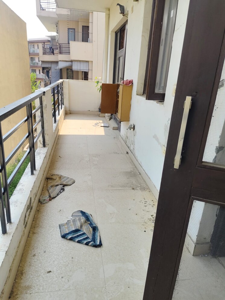 Balcony, sector 51 3 Bedroom 3200 Sq.Ft. Builder Floor In Sector 51 Gurgaon 8928247