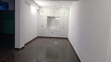 Room in 2 BHK Independent House at Sector 116 – for Rent