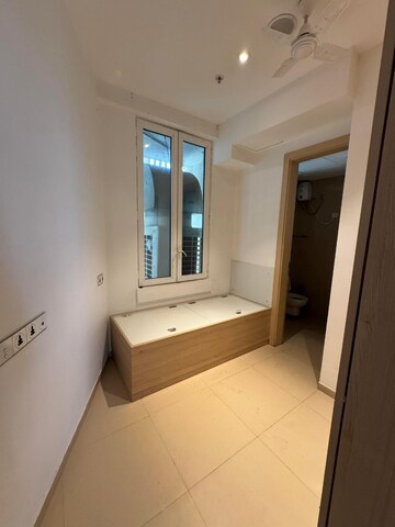 Room in 3 BHK Apartment at K Raheja Vivarea, Mahalaxmi – for Rent