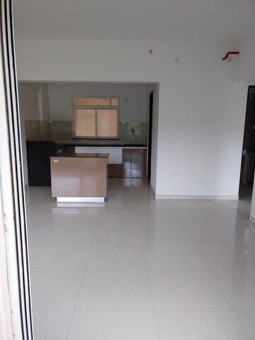 Room in 3 BHK Apartment at Puranik Abitante, Bavdhan – for Sale