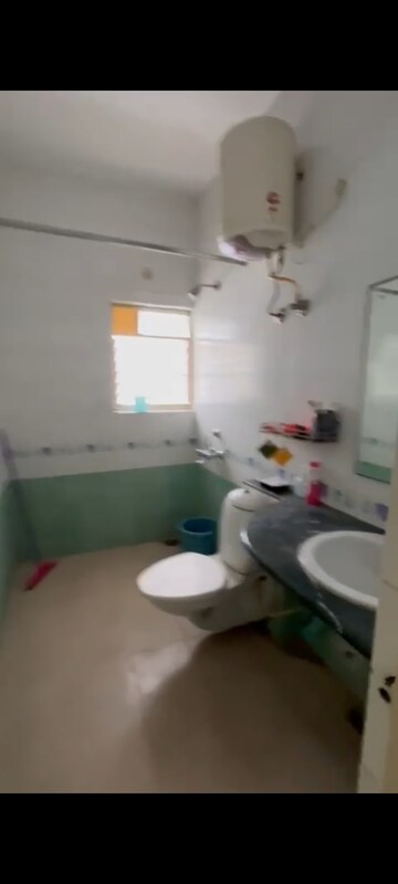Bathroom in 2 BHK Apartment at Halasuru – for Rent
