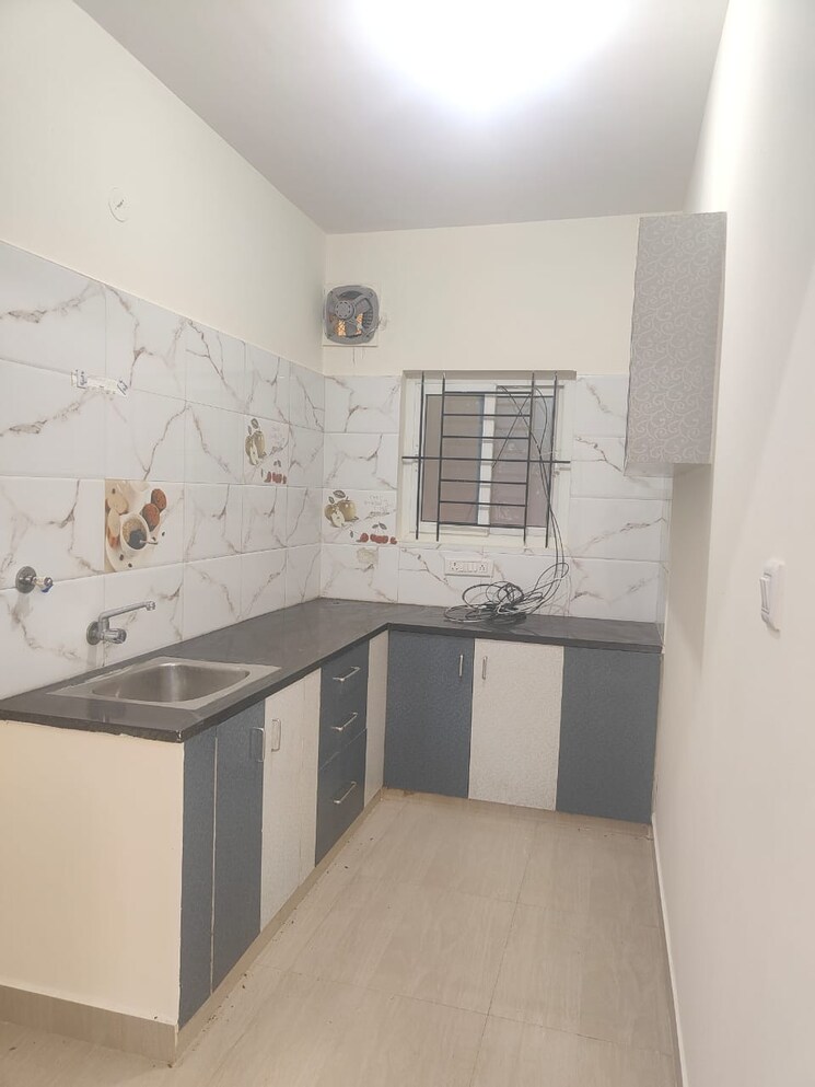 Kitchen, iti layout 2 Bedroom 950 Sq.Ft. Builder Floor In Iti Layout Bangalore 8928330