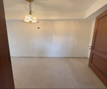 Room in 4 BHK Builder Floor at ATS Triumph, Sector 104 – for Sale