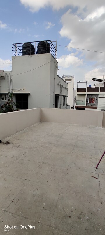 Room in 5 BHK Independent House at Banjara Layout – for Sale