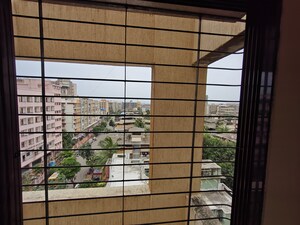 Room in 1 BHK Apartment at Dhanlaxmi Dhananjay Hill View, Nalasopara West – for Sale
