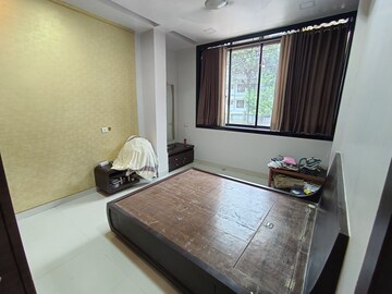 Bedroom in 1.5 BHK Apartment at Usha Sadan Apartment, Colaba – for Rent