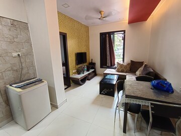 Living Room in 1.5 BHK Apartment at Usha Sadan Apartment, Colaba – for Rent
