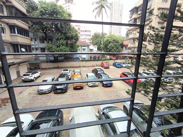 Balcony in 1.5 BHK Apartment at Usha Sadan Apartment, Colaba – for Rent