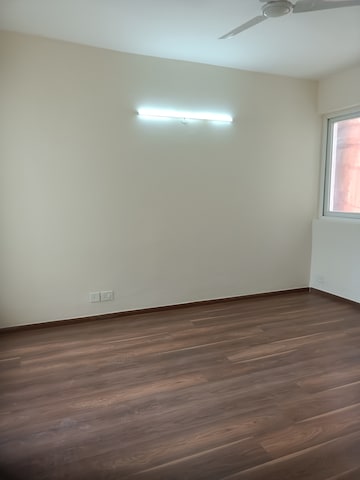 Room in 3 BHK Apartment at Lotus Panache, Sector 110 – for Rent