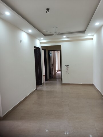 Room in 3 BHK Apartment at Lotus Panache, Sector 110 – for Rent
