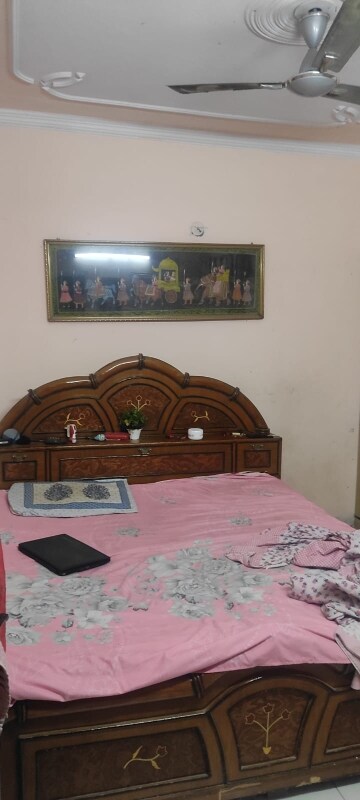 Bedroom in 3 BHK Builder Floor at Unitech South City II, Sector 50 – for Rent