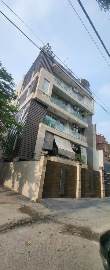 6+ BHK Villa For Rent in Sector 108