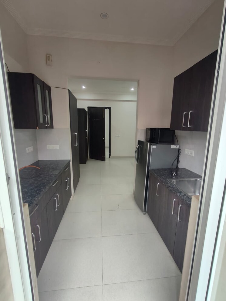 Kitchen, sushant lok i 1 Bedroom 450 Sq.Ft. Builder Floor In Sushant Lok I Gurgaon 8928409