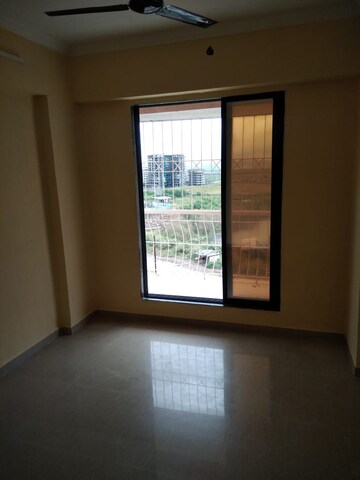 Room in 1 BHK Apartment at Jay Jinendra Jay Vijay Nagar, Naigaon East – for Rent
