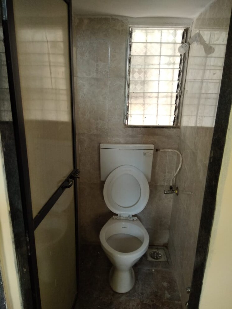 Bathroom, jay-jinendra-jay-vijay-nagar 1 Bedroom 376 Sq.Ft. Apartment In Naigaon East Palghar 8928418