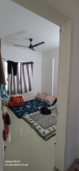 Bedroom in 1 BHK Apartment at Bhilarewadi – for Sale