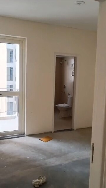 Room in 2 BHK Apartment at Imperia Esfera, Sector 37c – for Sale