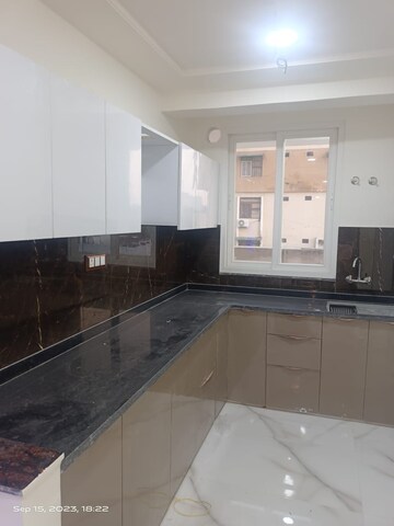 Kitchen in 3 BHK Apartment at Mansarovar Extension – for Rent