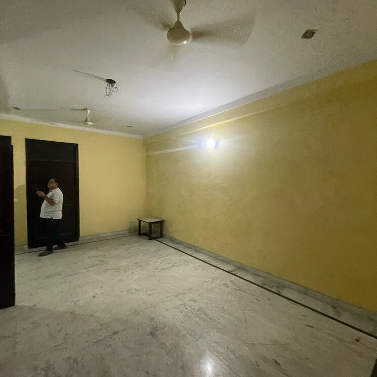 Room, landcraft-golflink-villas 2 Bedroom 120 Sq.Yd. Builder Floor In Pandav Nagar Ghaziabad 8928515