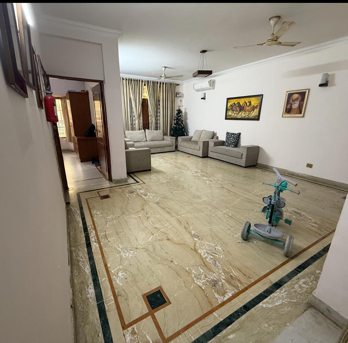 2 BHK + Pooja Room Apartment For Rent in RWA Apartments Sector 116