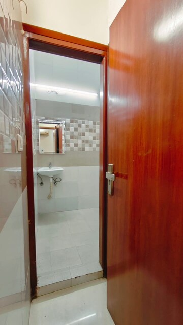 Building Lobby in 1 BHK Builder Floor at Sushant Lok I – for Rent