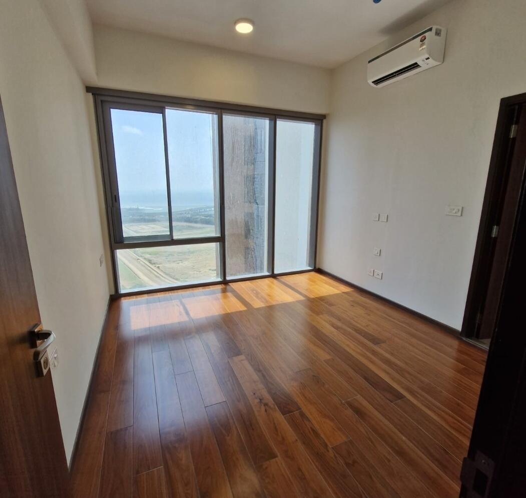 3 BHK + Pooja Room,Servant Room Apartment For Rent in Piramal Mahalaxmi