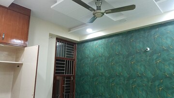 Room in 2 BHK Builder Floor at Sector 1 Vaishali – for Rent