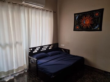 Bedroom in 3 BHK Builder Floor at Unitech South City II, Sector 50 – for Rent
