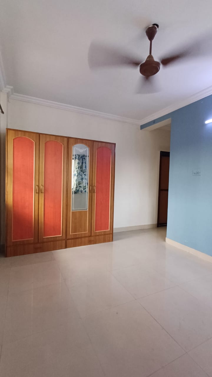 2 BHK + Extra Room Apartment For Rent in HDIL Dheeraj Diamond