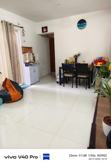 Master Bedroom in 2 BHK Apartment at Shree Signature Park, Wakad – for Rent