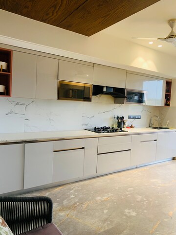 Kitchen in 4 BHK Builder Floor at DLF Royale Residences, Dlf Phase I – for Rent