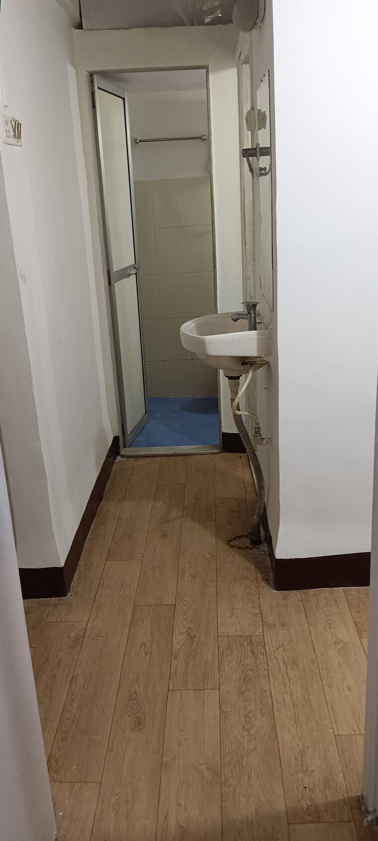 Bathroom, sai-niketan-chs-goregaon 1 Bedroom 560 Sq.Ft. Apartment In Goregaon East Mumbai 8928596