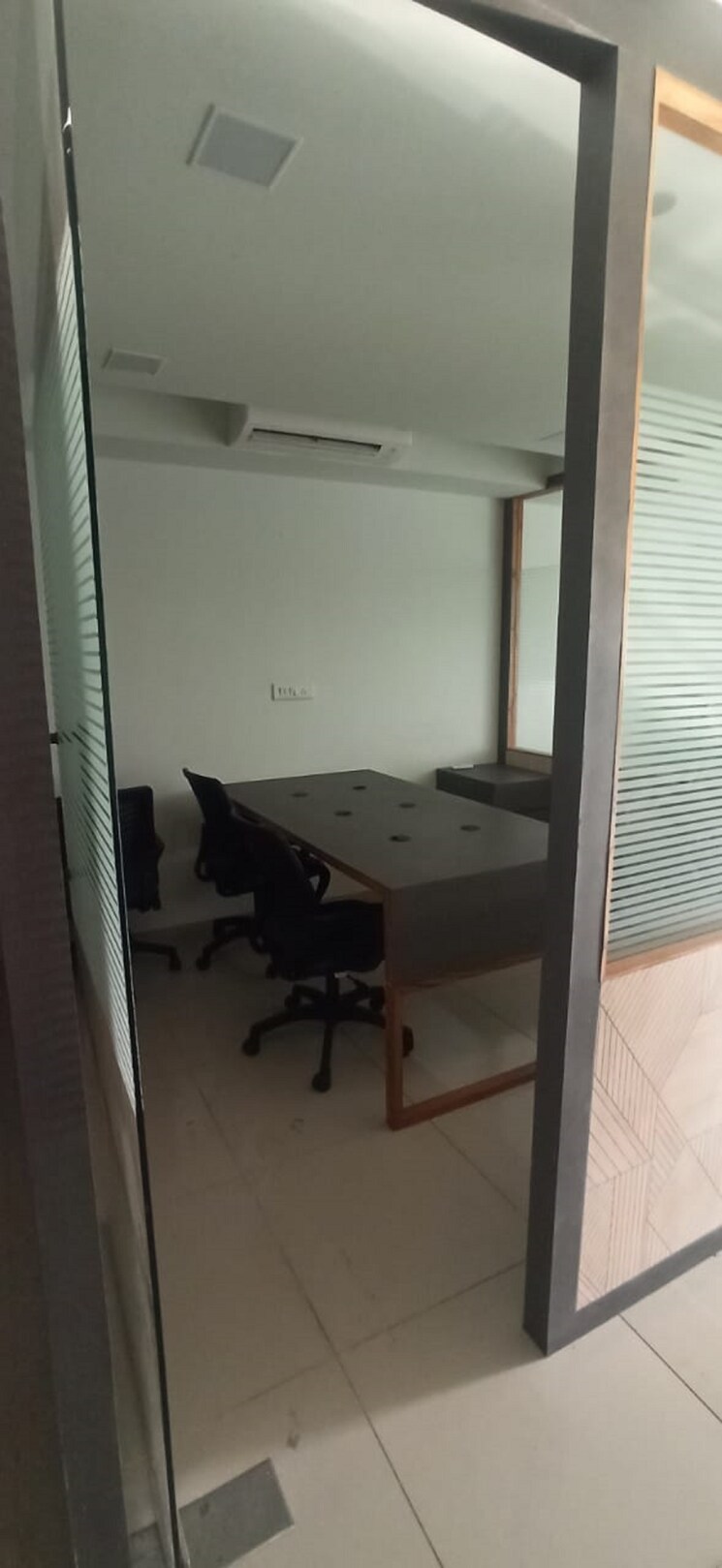 Team Area, shilp-corporate-park Commercial Office Space 1300 Sq.Ft. In Bodakdev Ahmedabad 8928579