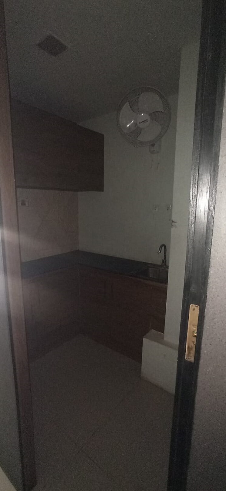 Bathroom, shilp-corporate-park Commercial Office Space 1300 Sq.Ft. In Bodakdev Ahmedabad 8928579