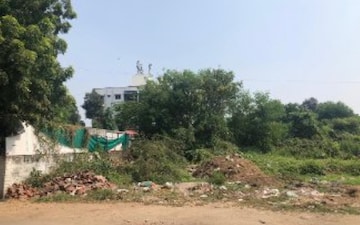 Land For Sale in Manjalpur