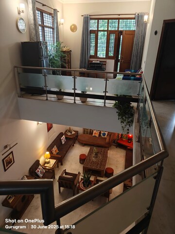 Kitchen in 3 BHK Builder Floor at Unitech South City 1, South City 1 – for Rent