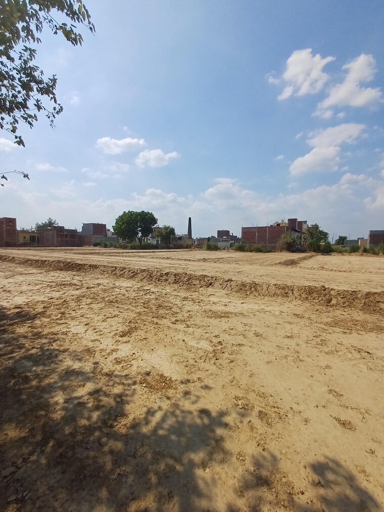 undefined, bhopani  92 Sq.Yd. Plot In Bhopani Faridabad 8928700