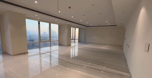 Room in 6 BHK Apartment at Indiabulls Blu, Worli – for Sale