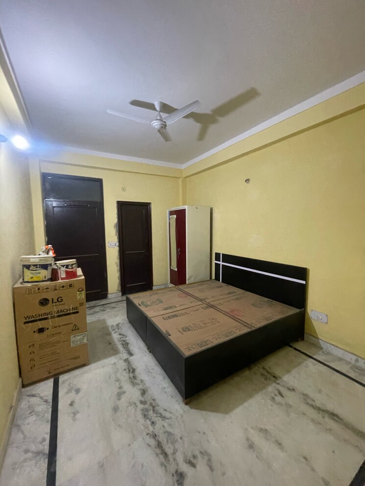 Bedroom, landcraft-golf-links 2 Bedroom 120 Sq.Ft. Builder Floor In Pandav Nagar Ghaziabad 8928664