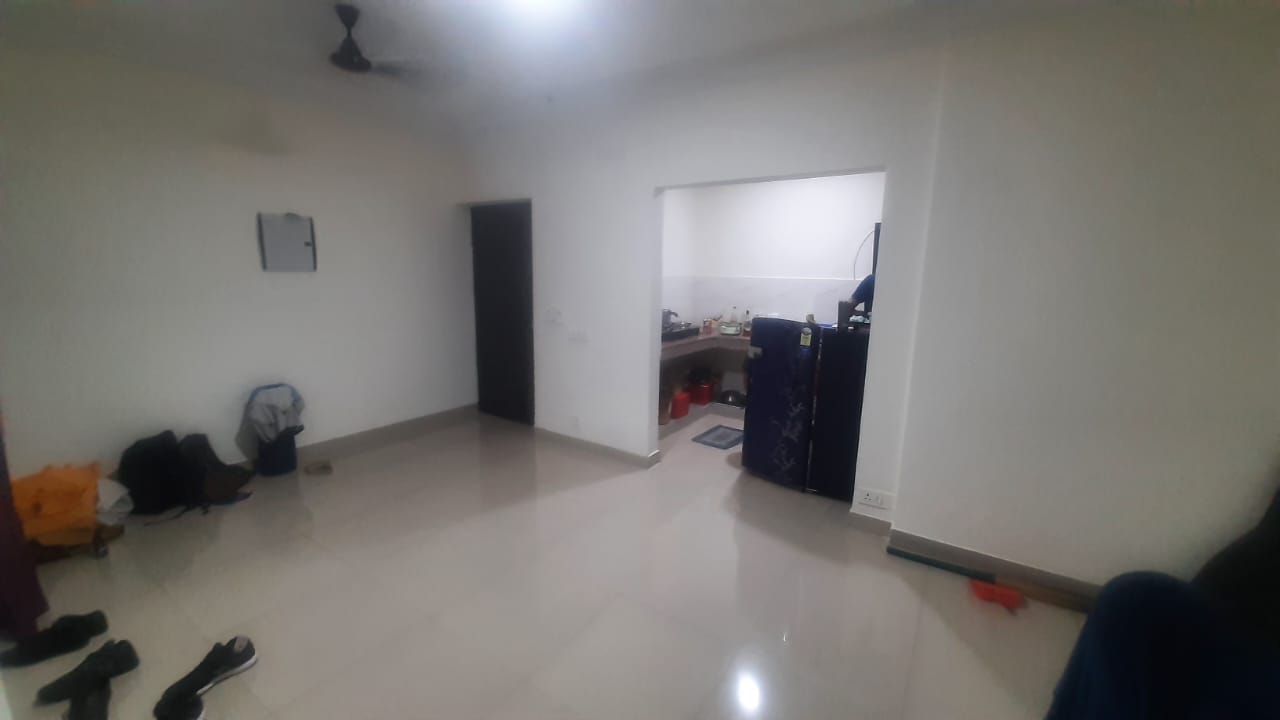 2 BHK Apartment For Rent in Paramount Emotions