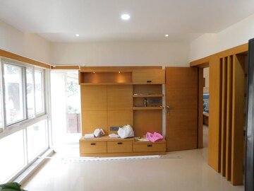 Furnished Amenities in 2 BHK Apartment at Indiranagar – for Sale