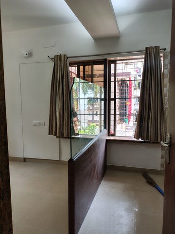 Furnished Amenities in 1 BHK Apartment at Shree Pushpanjali CHS, Andheri West – for Rent