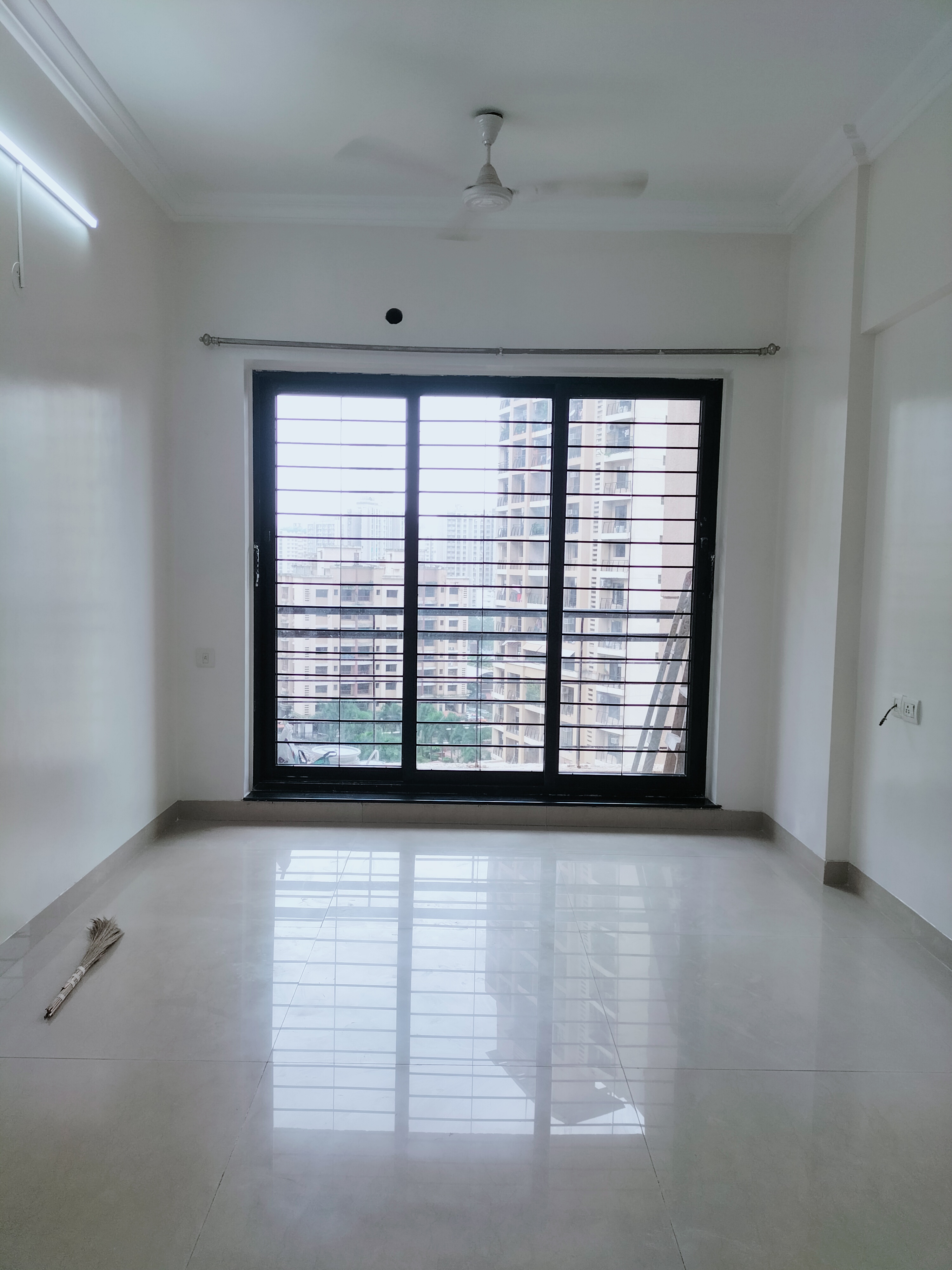 1 BHK + Extra Room 650 Sq.Ft. Apartment in Raheja Heights Phase 2