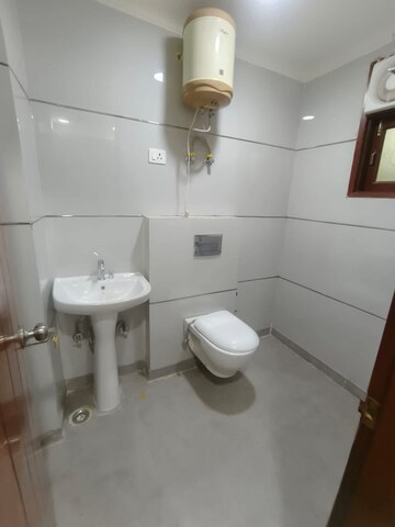 Master Bedroom in 3 BHK Builder Floor at Saket – for Rent