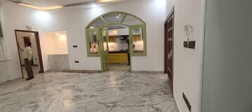 Building Lobby in 3 BHK Apartment at Veera Safdarjung Enclave, Safdarjung Enclave – for Rent