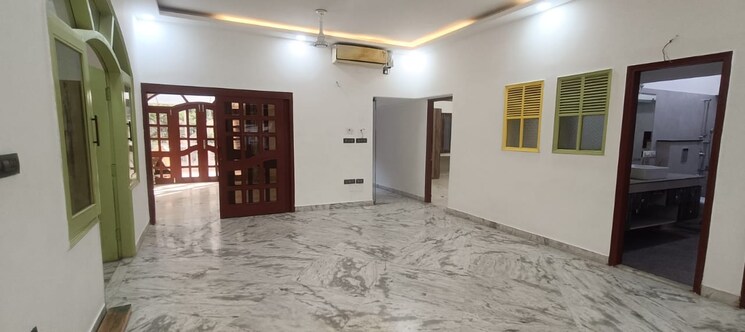 Room, veera-safdarjung-enclave 3 Bedroom 2000 Sq.Ft. Apartment In Safdarjung Enclave Delhi 8928823