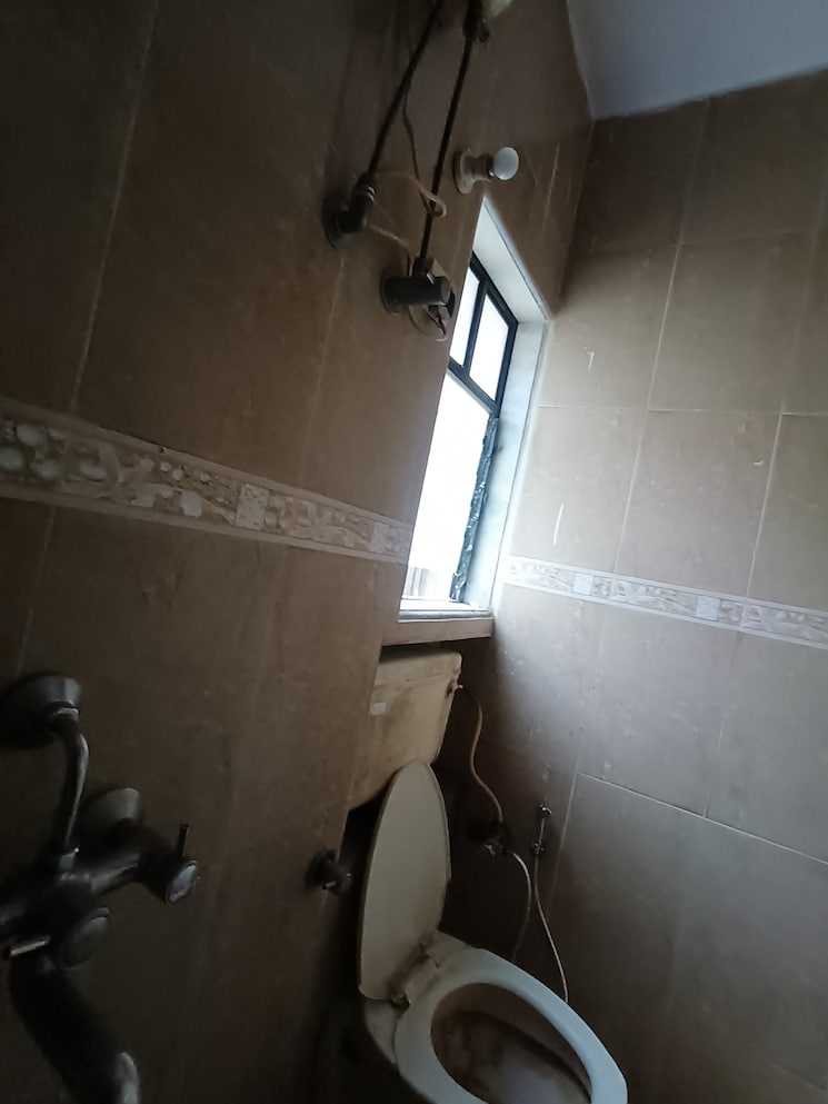 Bathroom, dheeraj-darshan 2 Bedroom 950 Sq.Ft. Apartment In Jogeshwari East Mumbai 8928847