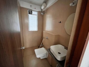 Bathroom in 2 BHK Apartment at Poddar Spraha Diamond, Chembur – for Rent