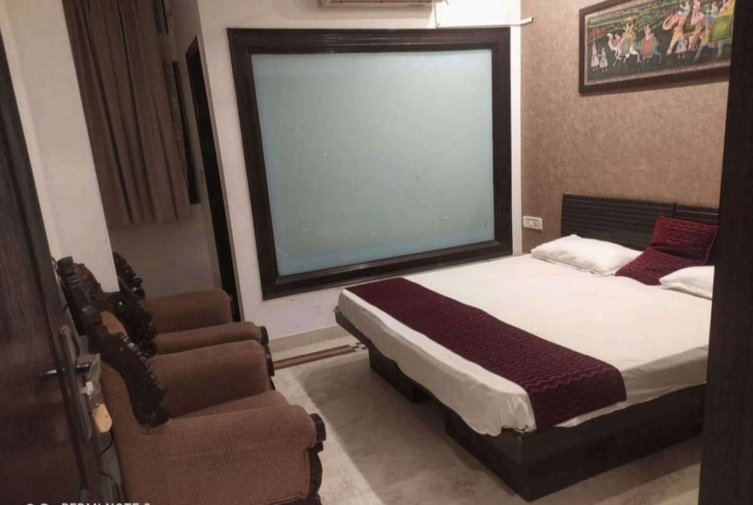 4 BHK + Servant Room Apartment For Rent in DDA Rosewood Apartments